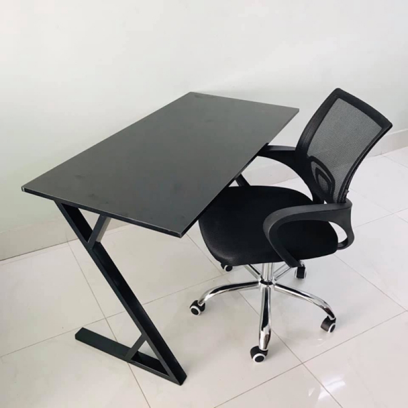 Bàn làm việc chân chữ Z