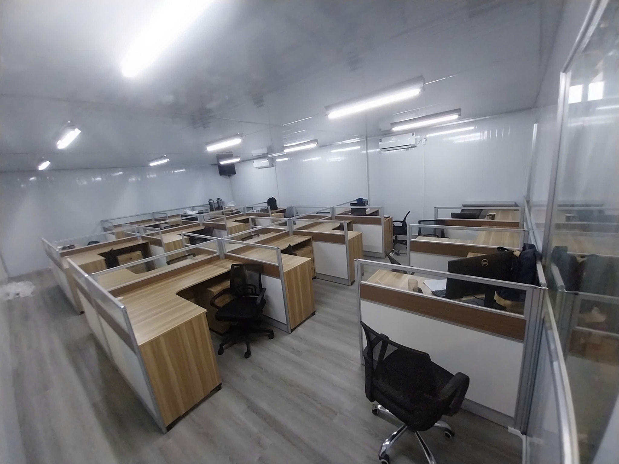  Chia sẻ kinh nghiệm tìm mua nội thất văn phòng tại Long Thành  