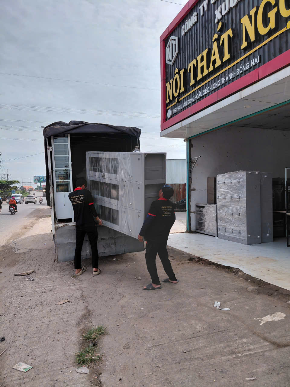 Xưởng Nội Thất Văn Phòng ở Long Thành, Đồng Nai