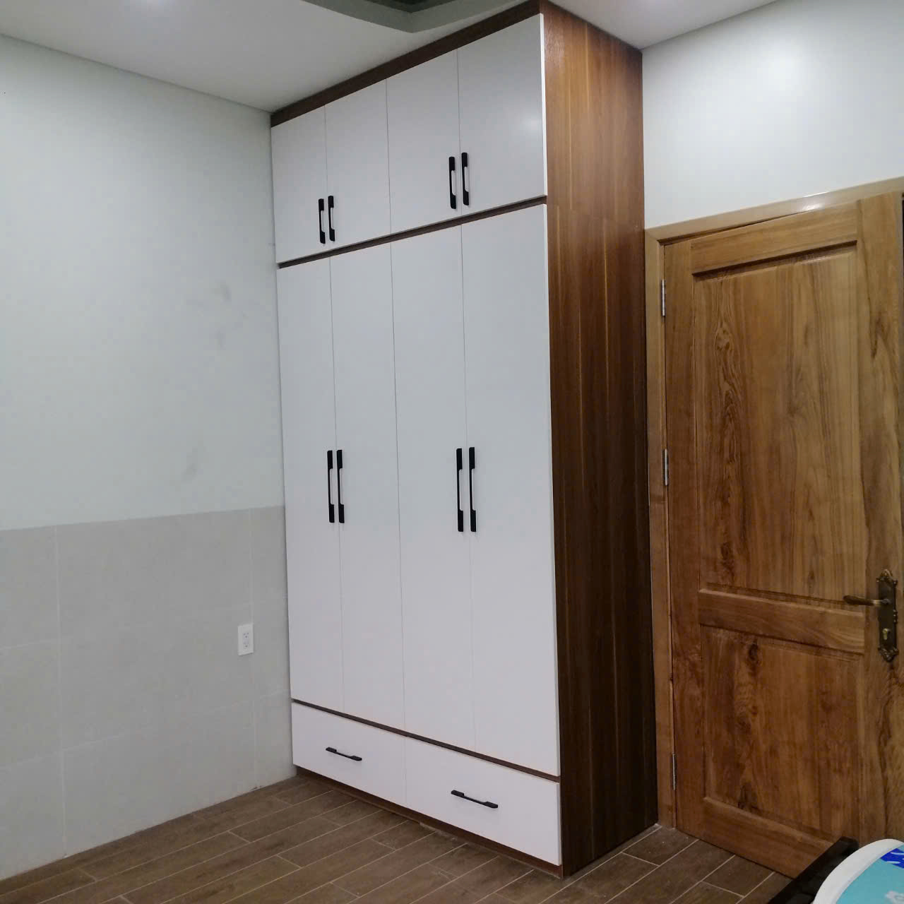 tủ quần áo MDF cánh lùa 2m4