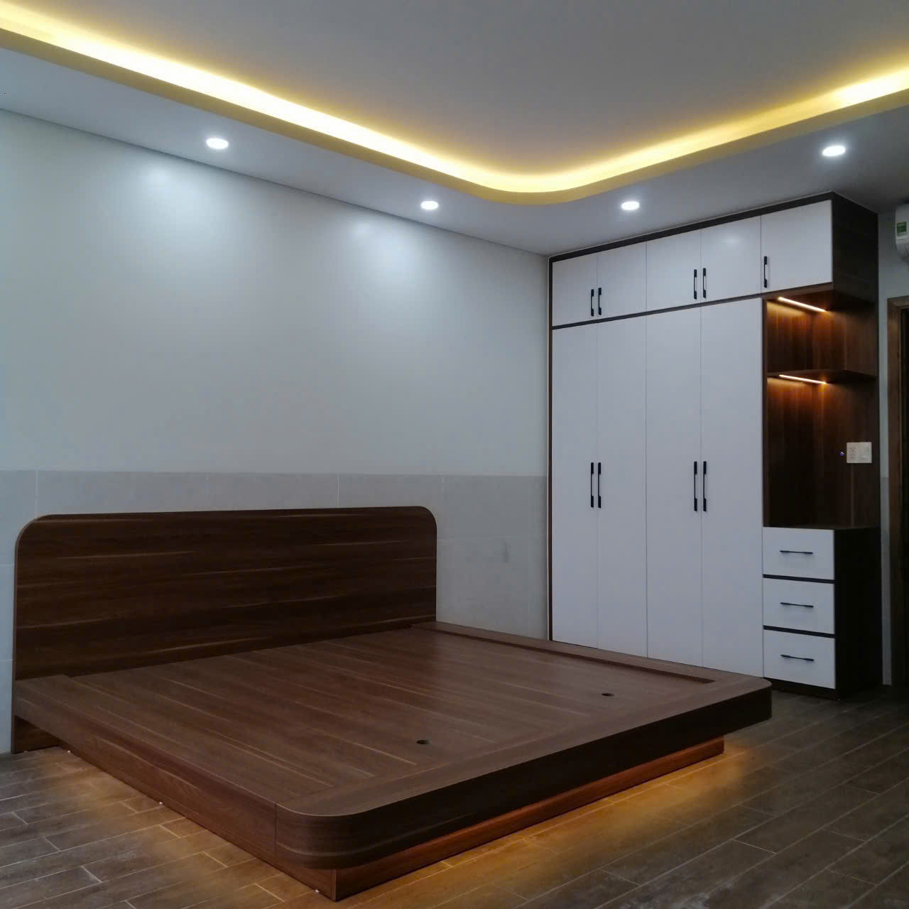 Tủ quần áo chung cư 2m4